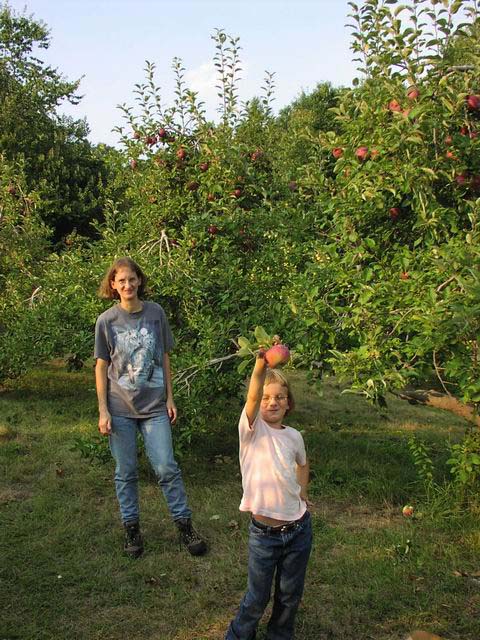 Apple-Picking-Ashley&Lois-2