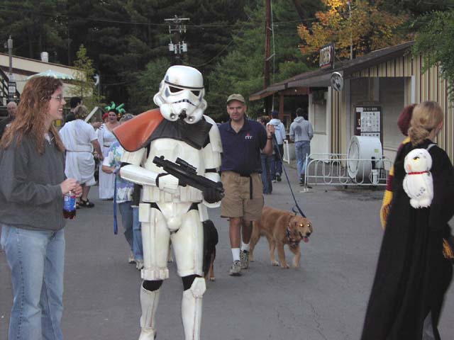 costumes-storm-trooper-02