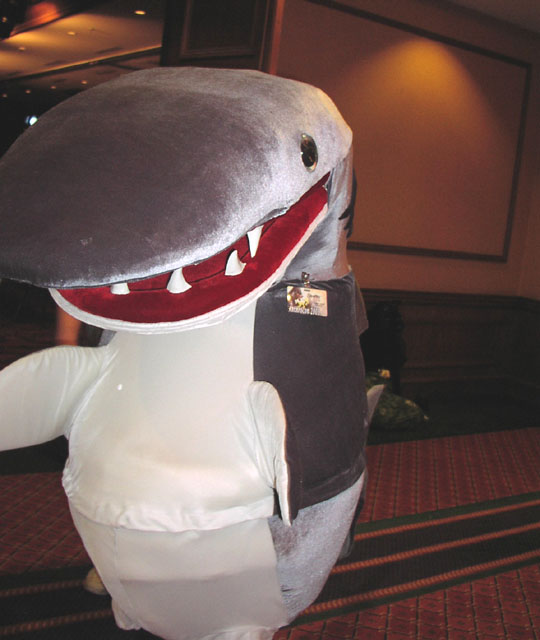 costumes-landshark-03